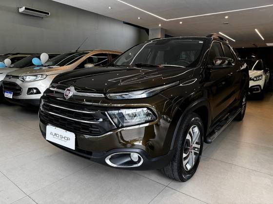 FIAT TORO 2.4 16V MULTIAIR FLEX FREEDOM AT9 FIAT TORO 2.4 16V MULTIAIR FLEX FREEDOM AT9